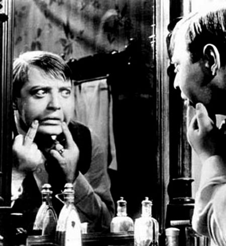 Peter Lorre, inquietante allo specchio