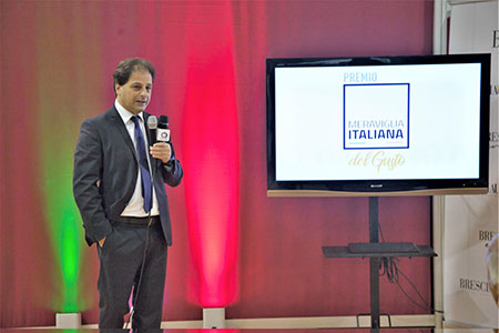 Il giornalista Roberto Messina, direttore e conduttore del PremioMeraviglia Italiana del Gusto, S alone Il BonTa, Cremona Fiere.jpg