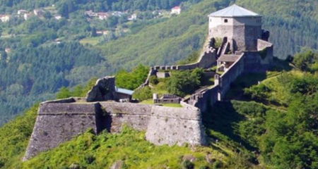 Fortezza di Mont'Alfonso, a Castelnuovo di Garfagnana (LU)