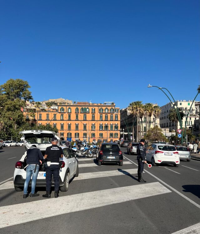 Napoli, piazza Vittoria